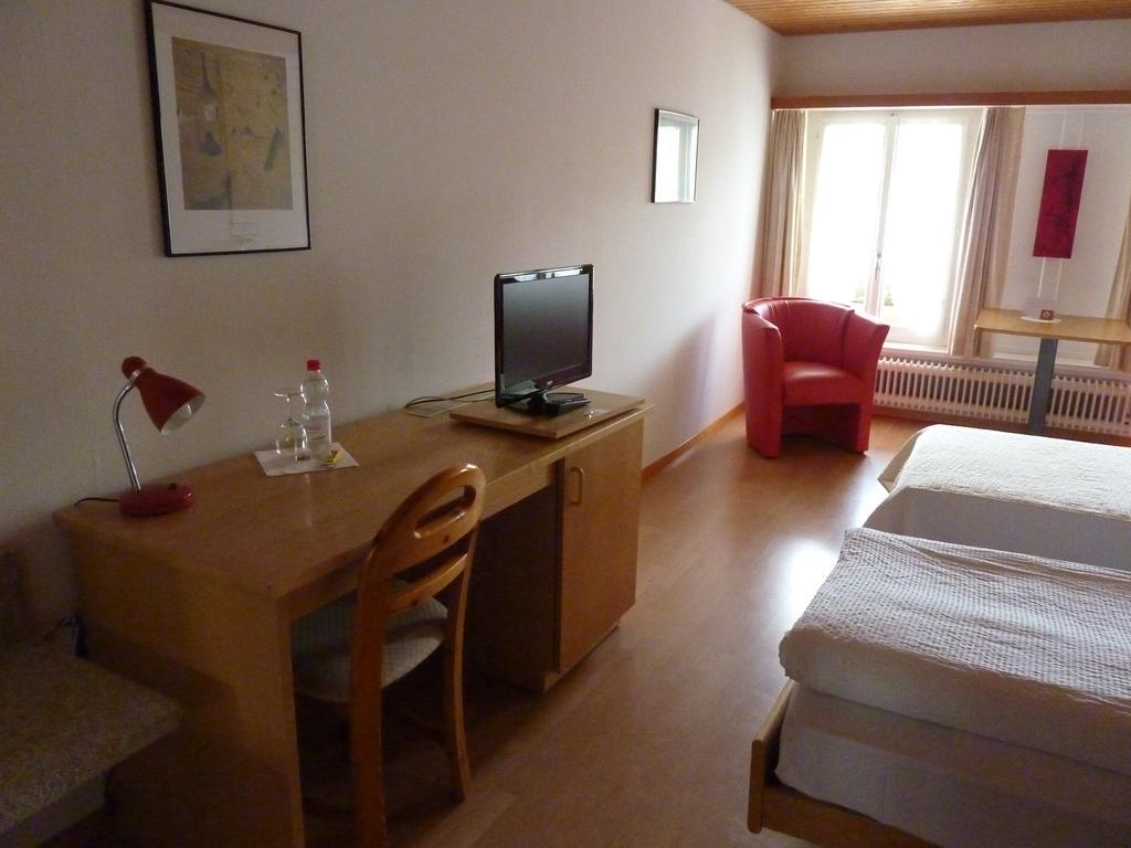 Gasthof Loewen Wisen Kamer foto